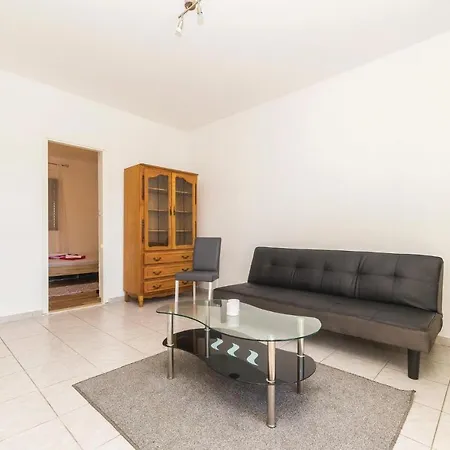 Stunning Home In Marina With Heated Swimming Pool * Marina