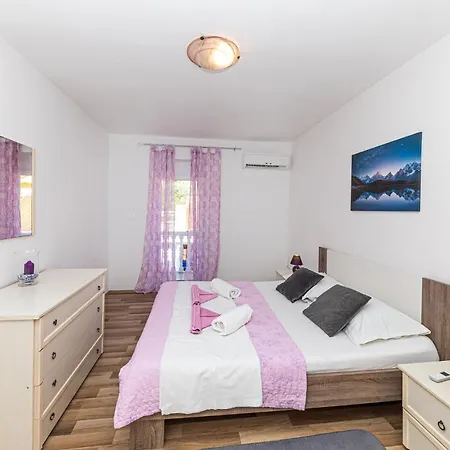 Stunning Home In Marina With Heated Swimming Pool Holiday home Marina