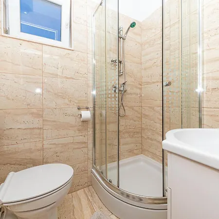 Stunning Home In Marina With Heated Swimming Pool *