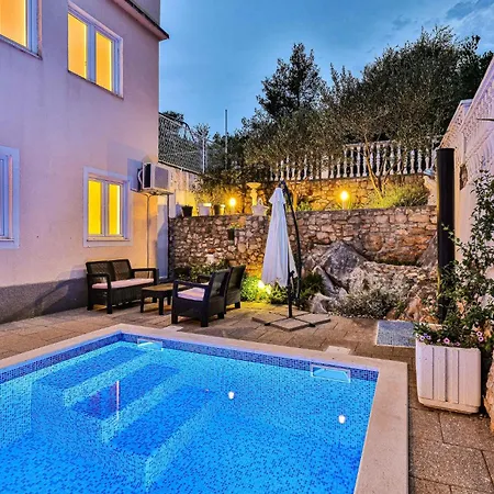 Holiday home Stunning Home In Marina With Heated Swimming Pool Marina