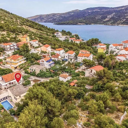 Holiday home Stunning Home In Marina With Heated Swimming Pool